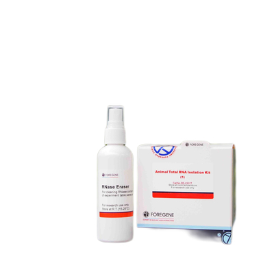 La gomme de RNase avec des kits d'isolement d'ARN portent des gants pour nettoyer des surfaces de travail rencontrent le système total de gestion de la qualité